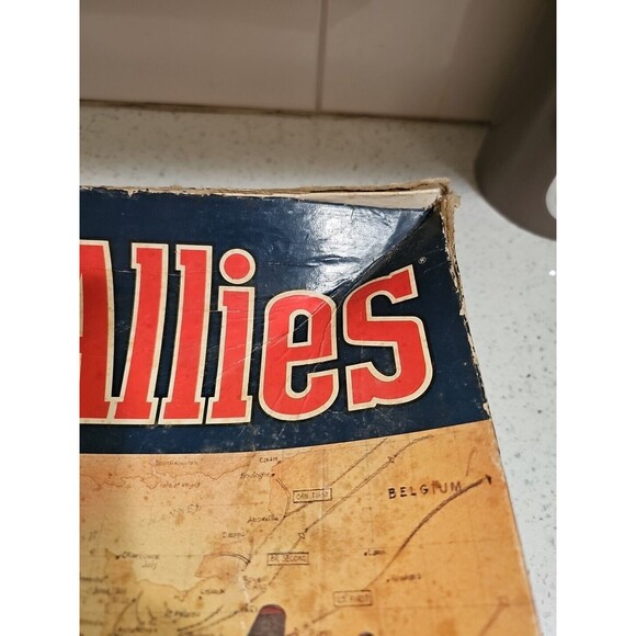 Axis & Allies Spring 1942 World At War Milton Bradley Gamemaster Series 1984 - Picture 2 of 16